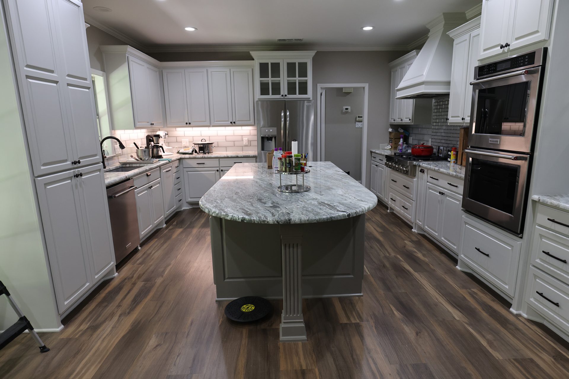 kitchen remodeling, kitchen island